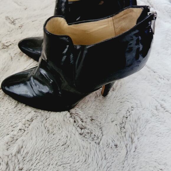 JIMMY CHOO ZIP BACK PATENT LEATHER HEELED BOOTIES SIZE 39 (9) - Picture 4 of 12